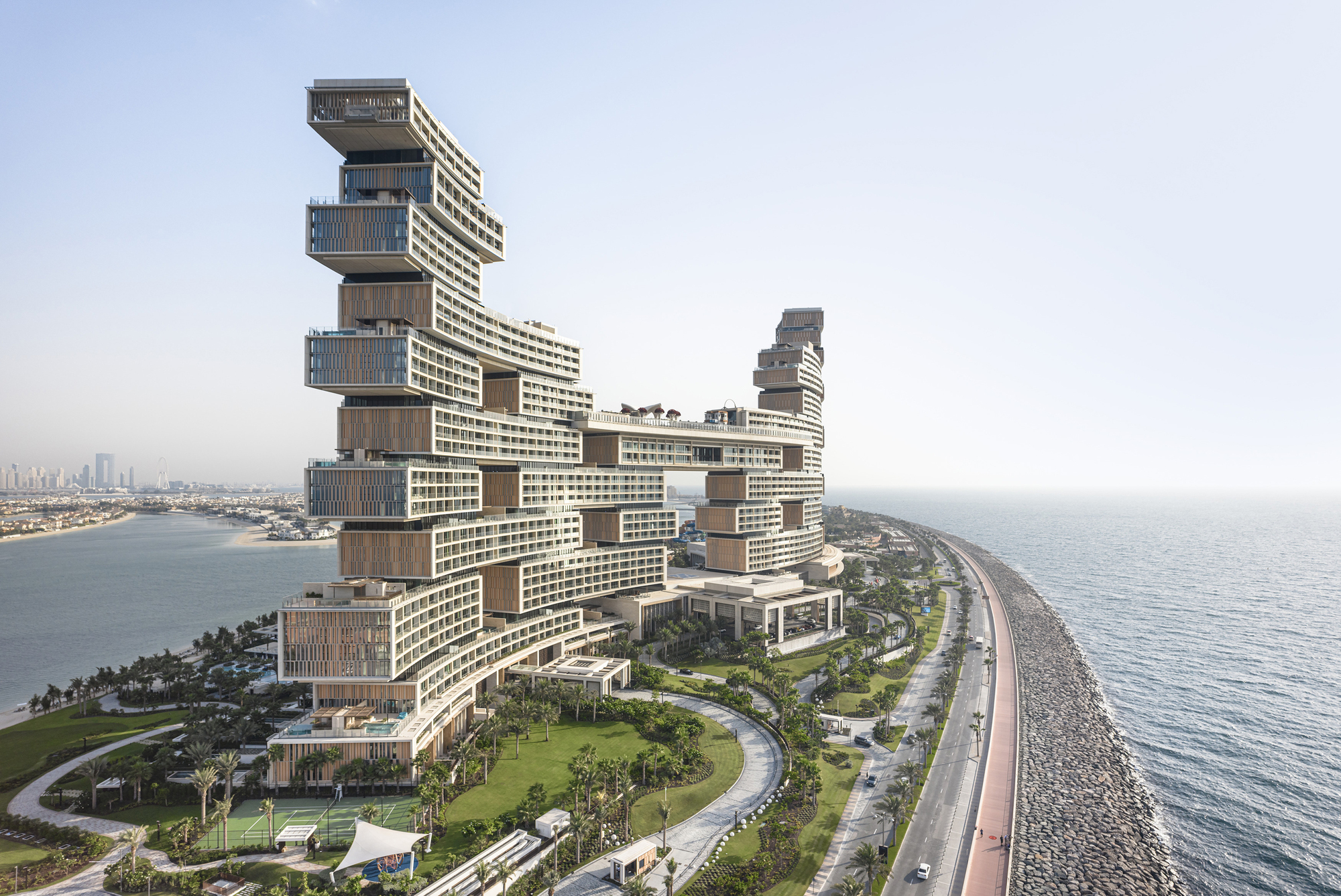 Best Luxury Branded Residences in Dubai: Where Savvy Investors Park Capital and Live in 7-Star Comfort