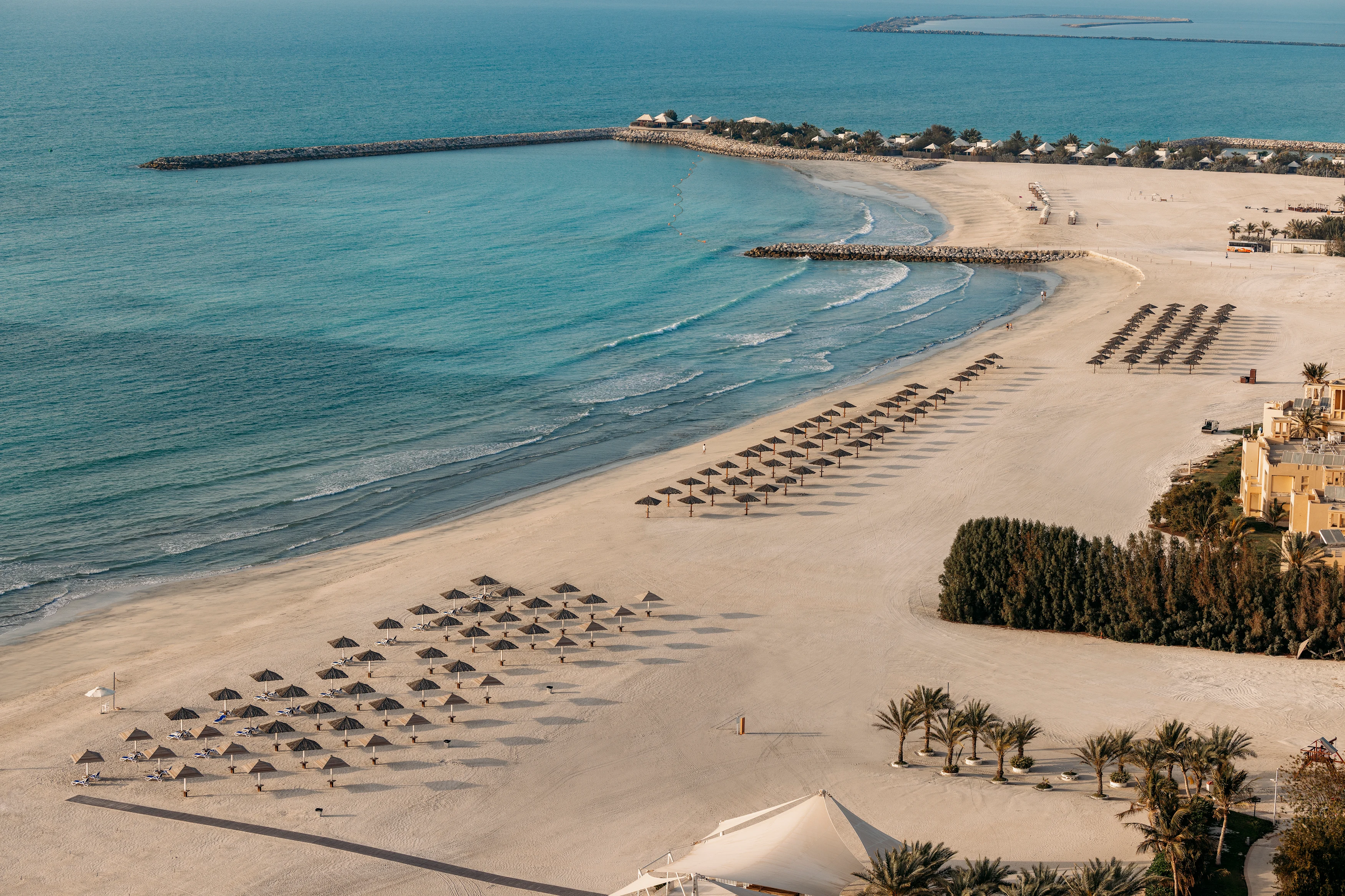 Ras Al Khaimah Real Estate Guide, Best Areas, Prices, ROI & Buying Tips