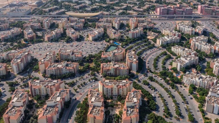 The Top 3 Benefits of Investing in Short-Term Rentals in Dubai