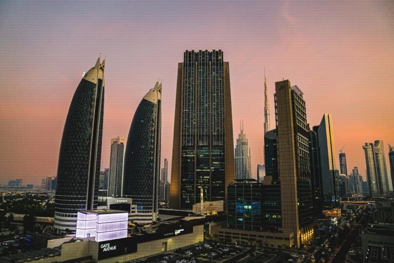 How to Invest in Dubai Real Estate Using Cryptocurrency: A Comprehensive Guide