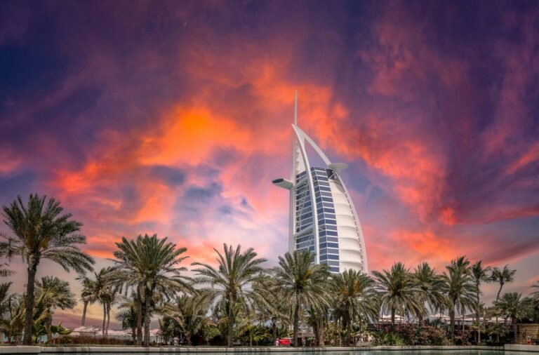 How to Choose the Right Real Estate Agent in Dubai
